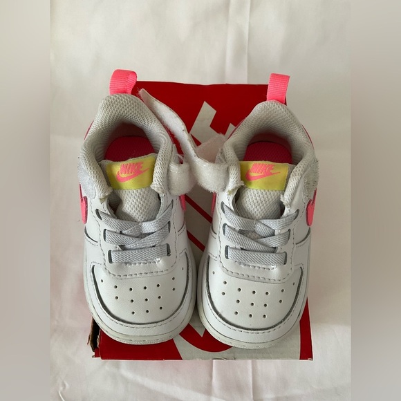 Nike Kids Sneakers - White and Neon Pink - Picture 5 of 8